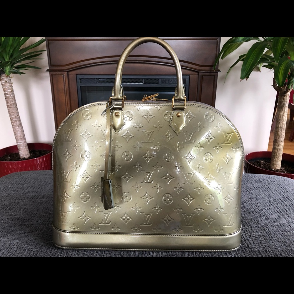Louis Vuitton AUTHENTIC Bronze Vernis Alma GM Bag